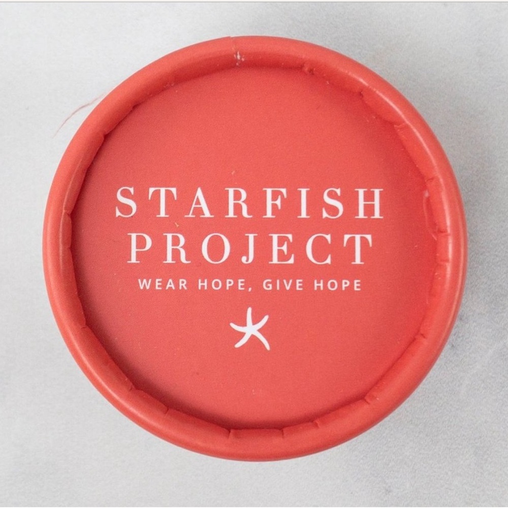 Starfish Project Bracelet. Gold Color. Brand New - Picture 3 of 3